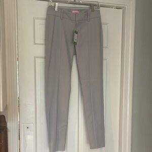 NWT Lilly Pulitzer Chantal Stretch Dinner Pant in Palm Beach Grey. Size 4